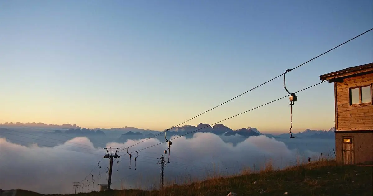 MiniMax 大模型：面向企业应用的 AI 解决方案