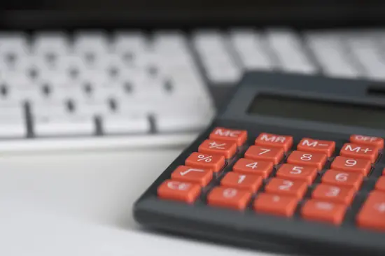 智谱 2025 年财报：收入 7.24 亿元翻倍